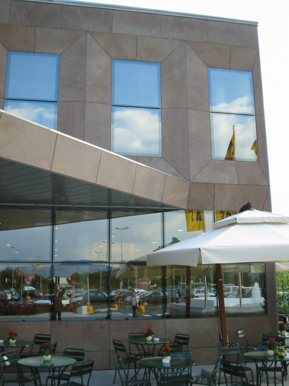 Edificio commerciale